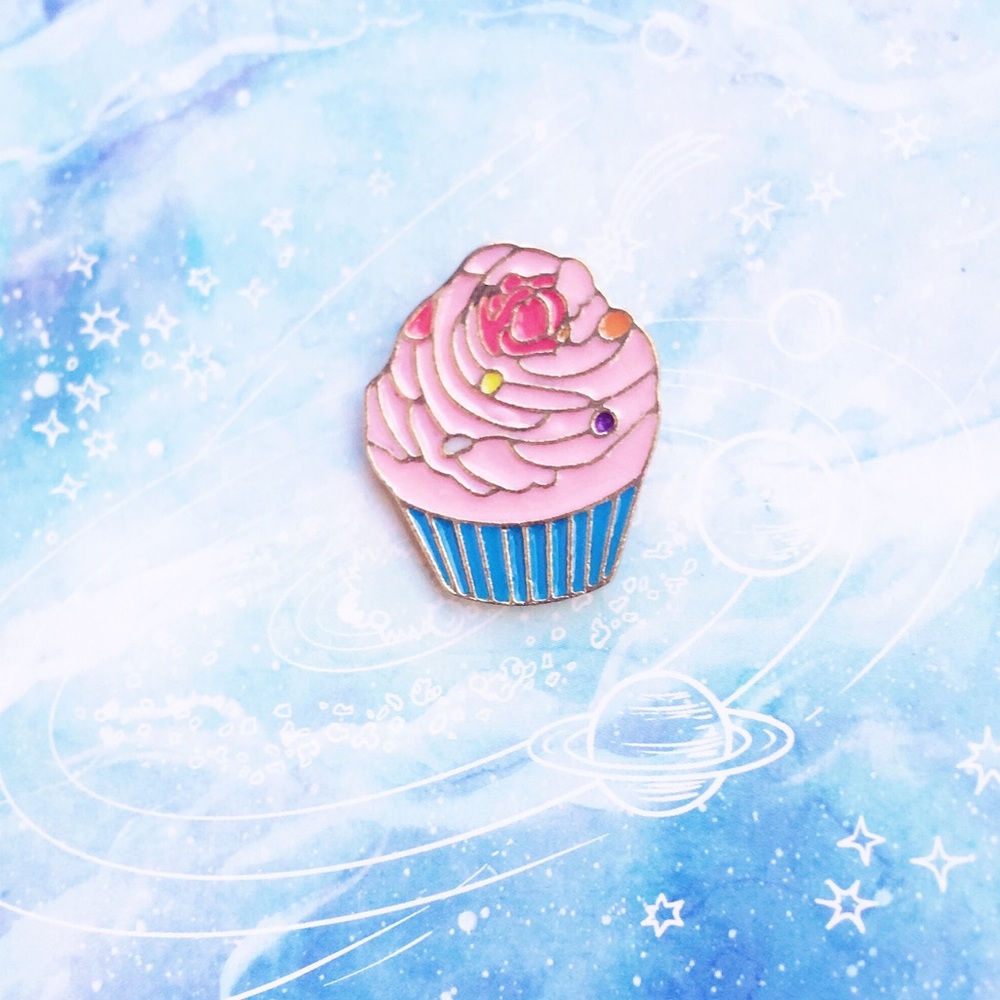 ✨ Pink Cupcake Pin ✨